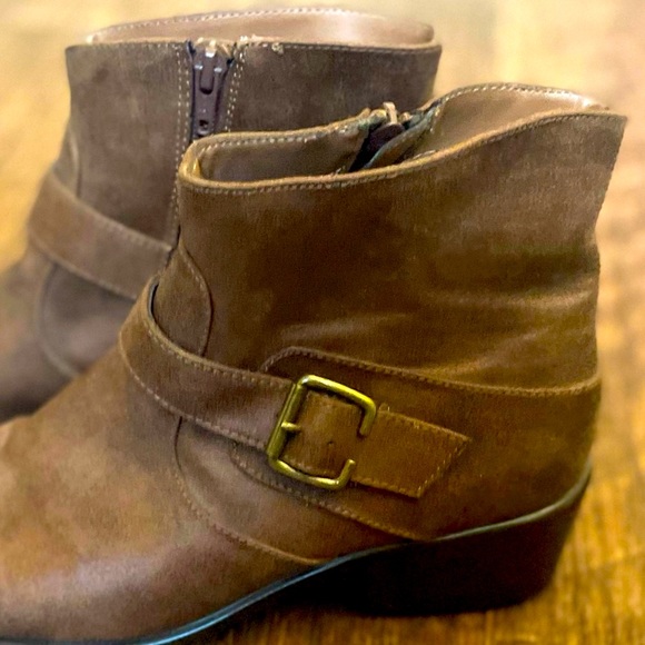A2 By Aerosoles • My Way Brown Ankle Boots - Picture 4 of 10